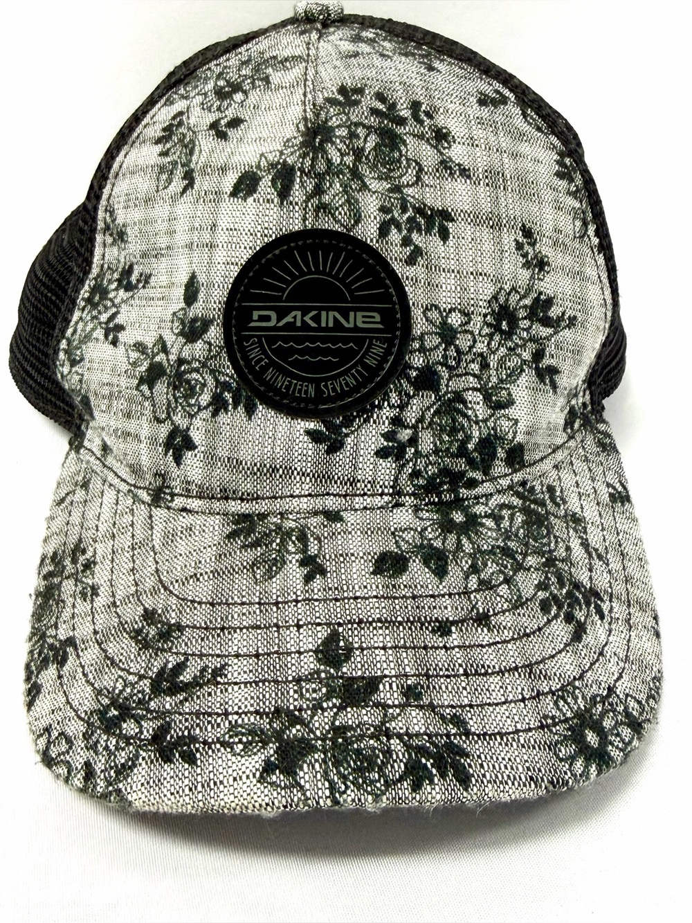 DaKine Shoreline Gray Floral Trucker Hat Mesh Cap Snapback